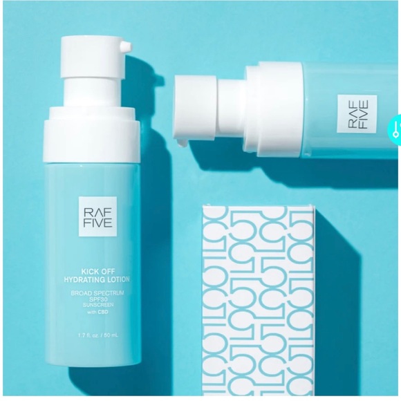 NEW RAF FIVE™ / KICK OFF HYDRATING LOTION - Broad Spectrum SPF30 Sunscreen - Picture 2 of 10